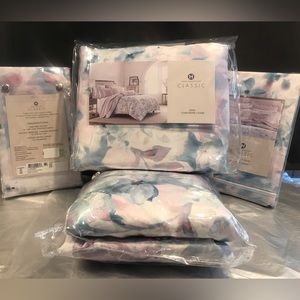 4 PC Hotel Collection Floral KING Duvet/2 Shams/ Bedskirt  Lilac NWOT